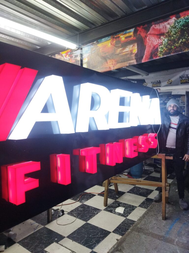 aviso arena fitness aviso publicitario en acrilico 328