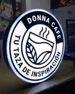 aviso donna cafe agencia 328 aviso en acrilico