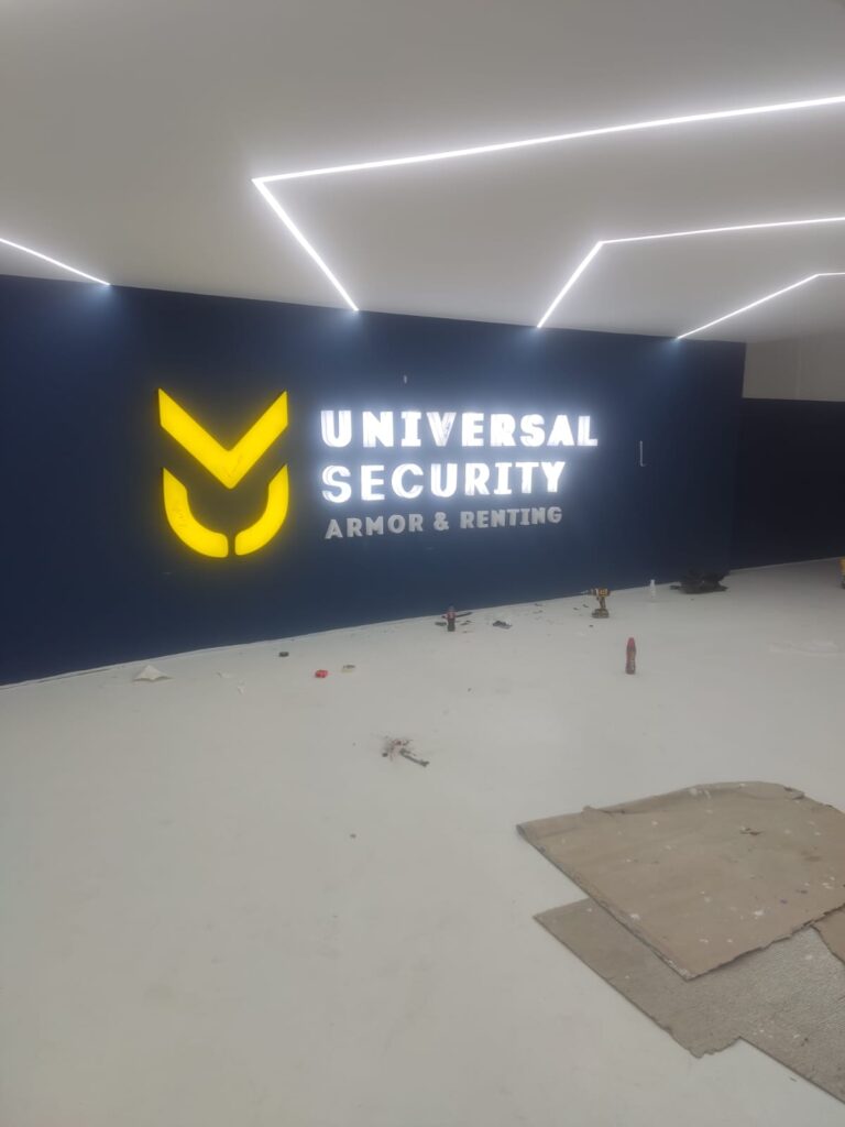 aviso universal security aviso publicitario en acrilico 328